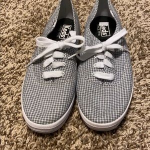 Gingham keds